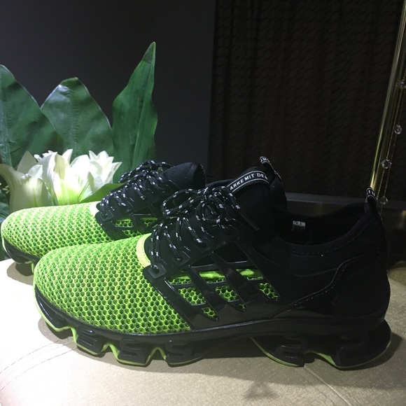 Sneackers - Picture 4 of 5